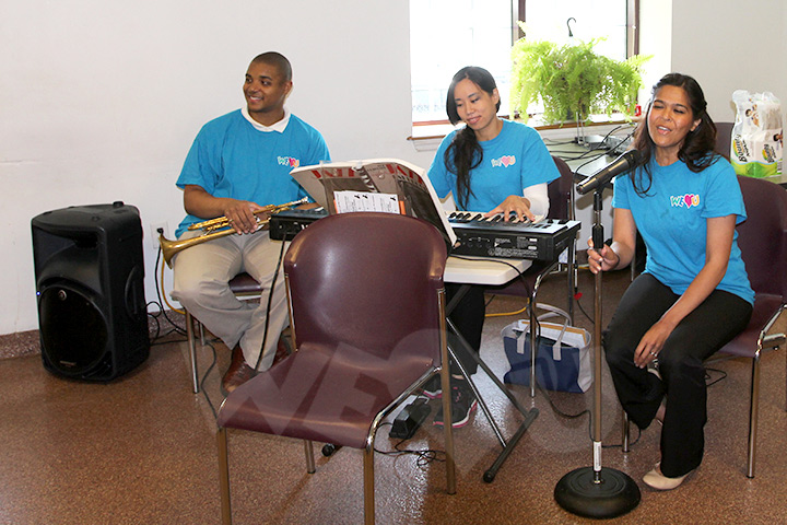 WeLoveU musicians entertain guests at Bergen County homeless shelter