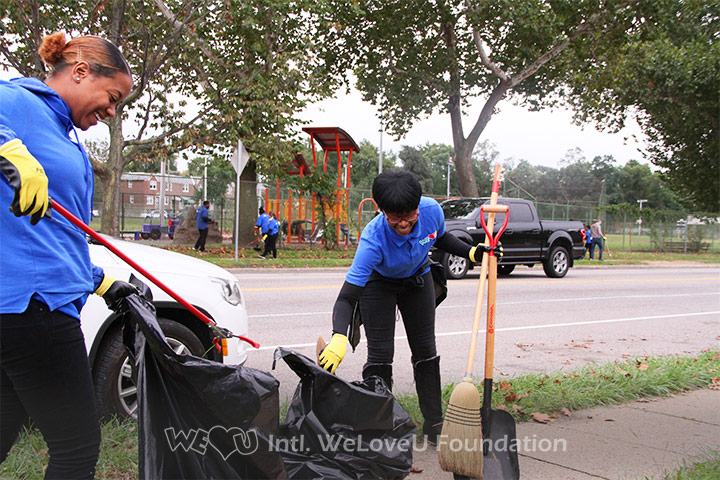 WeLoveU carries out Summerdale Avenue cleanup